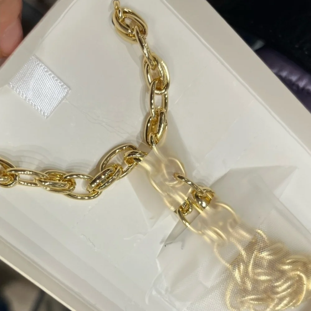 💛 Camila Coelho▪️beautiful Golden Tone Chain Heart Pendant Necklace